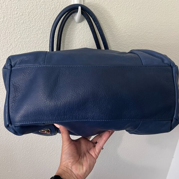 b. makowsky RARE Blue Leather Handbag - Picture 8 of 16